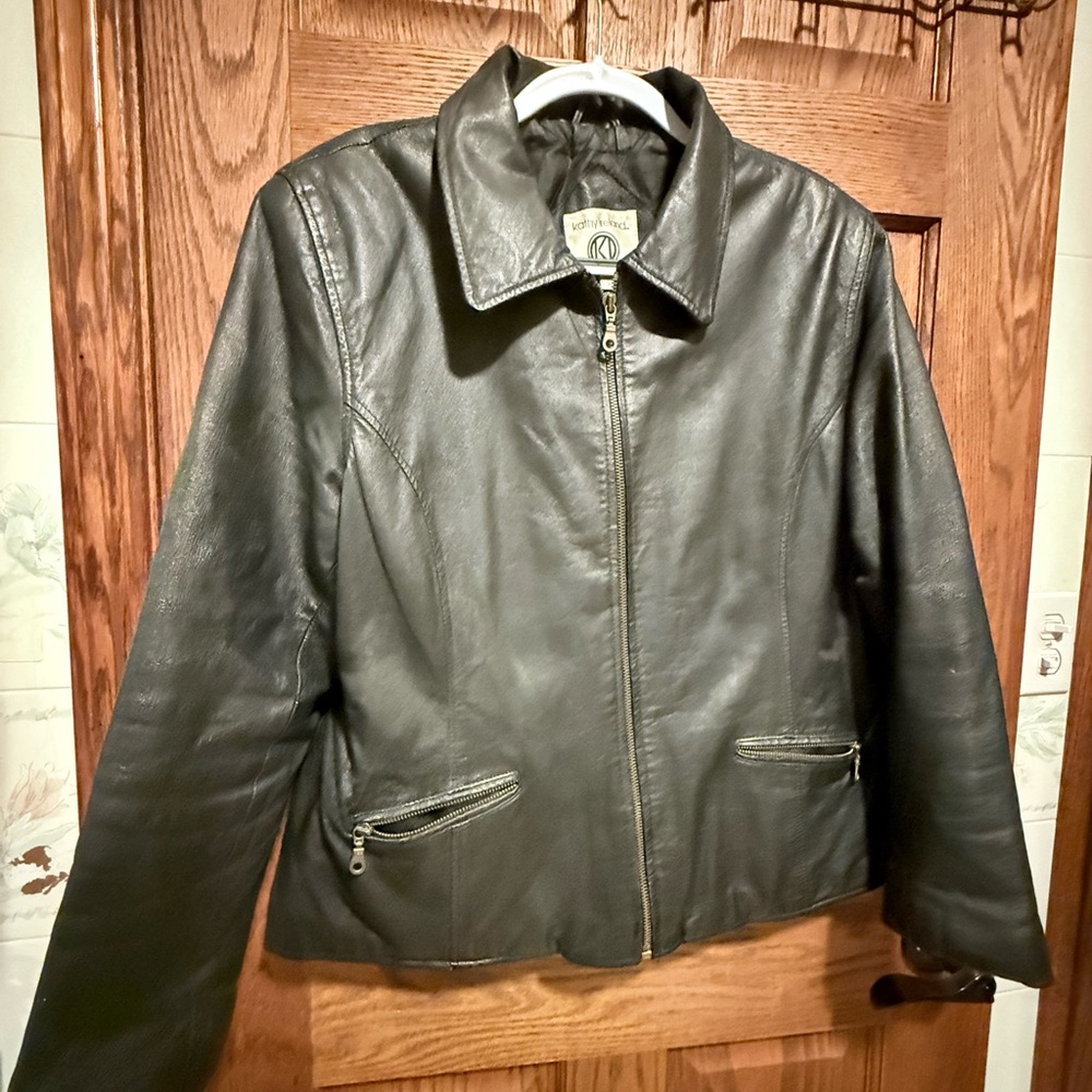 kathy ireland Black Leather Jacket Smooth Tailored Fit